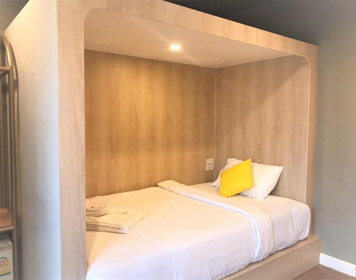 La La Moon Krabi Poshtel'N' Pool Bed & Breakfast Dış mekan fotoğraf