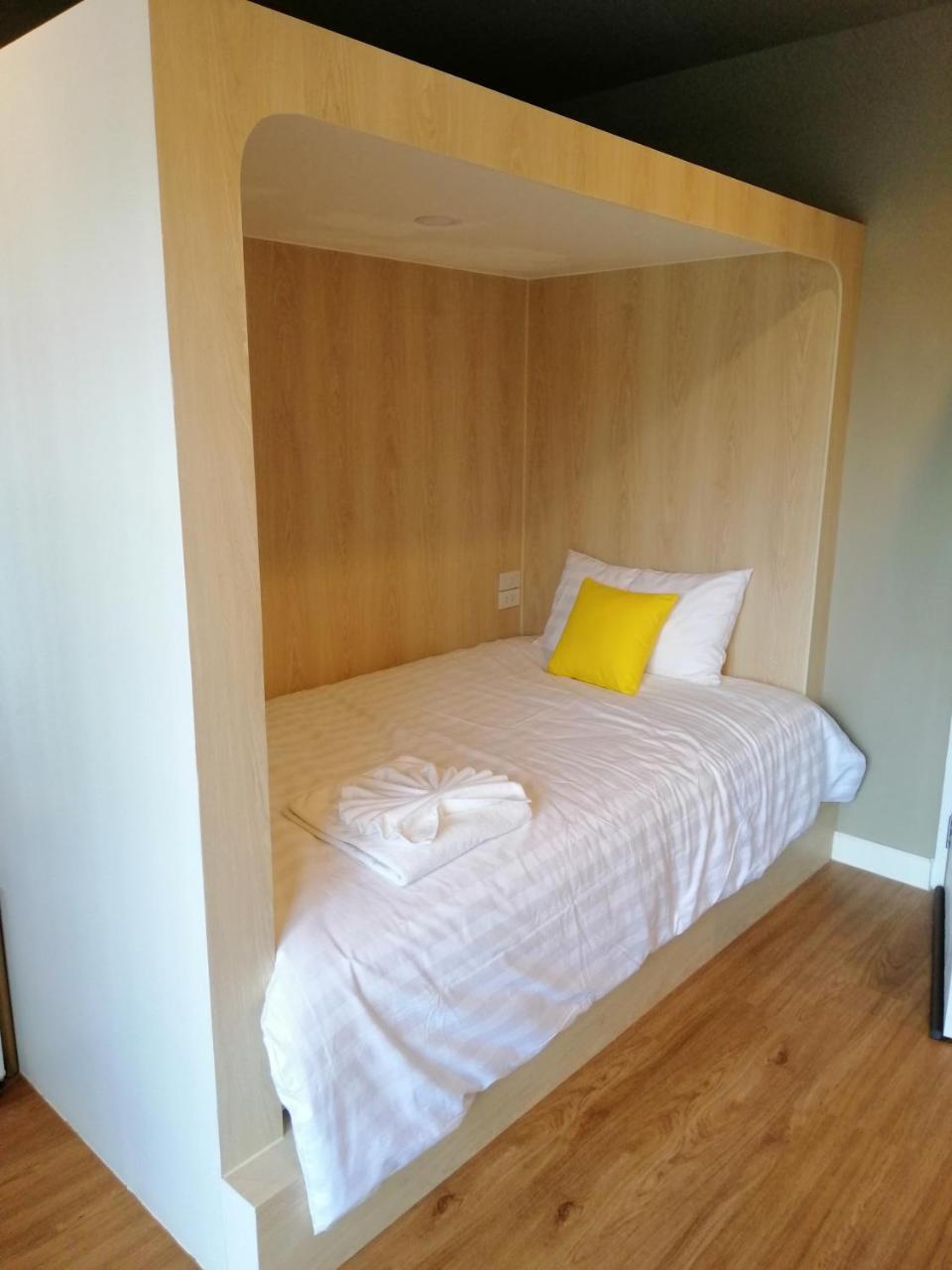 La La Moon Krabi Poshtel'N' Pool Bed & Breakfast Dış mekan fotoğraf