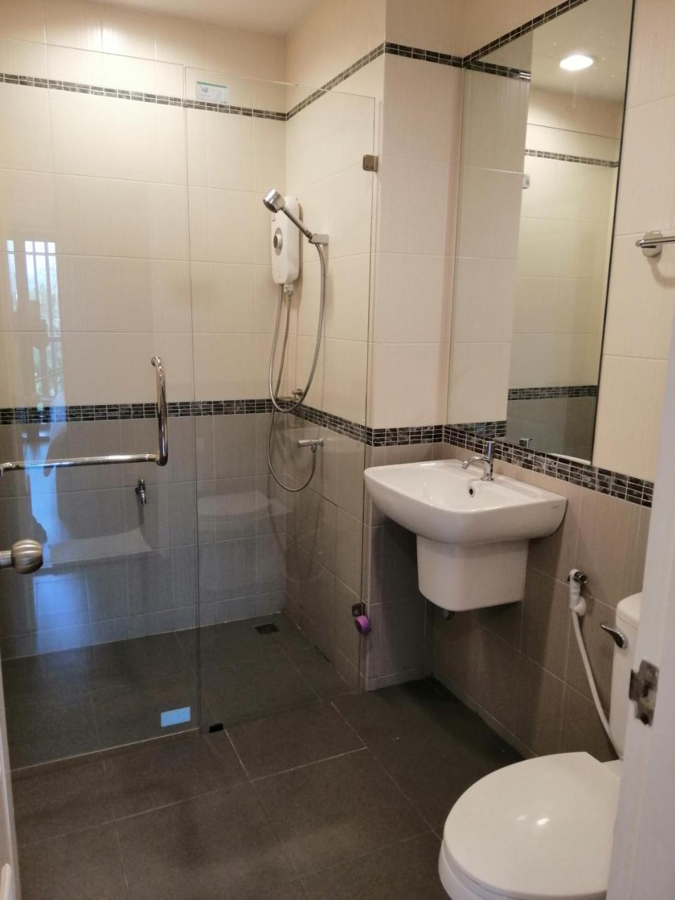 La La Moon Krabi Poshtel'N' Pool Bed & Breakfast Dış mekan fotoğraf